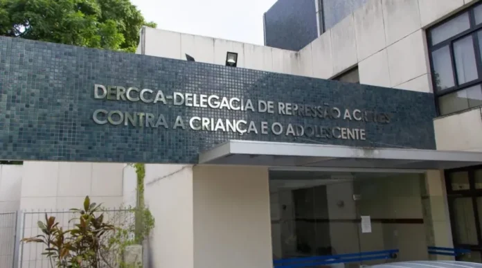 Condenada Por Estupro De Adolescente De 13 Anos é Presa Condenada Por Estupro De Adolescente De 13 Anos é Presa Na RMS