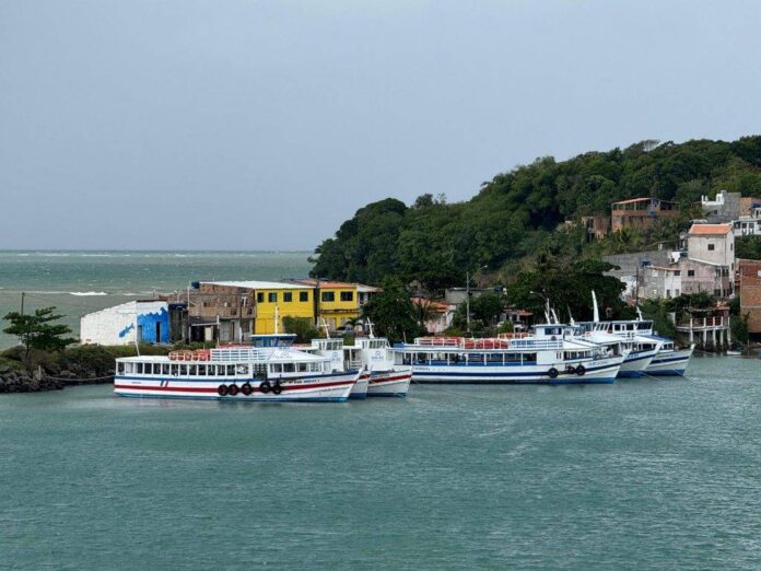 Condições Do Mar Interrompem Travessias Salvador-Mar Grande Por Causa Do Condições Do Mar Interrompem Travessias Salvador-Mar Grande Por Causa Do Mau Tempo