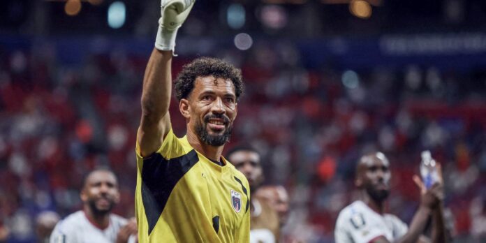 Goleiro Vozinha brilha contra a Espanha e vira destaque na Goleiro Vozinha brilha contra a Espanha e vira destaque na Copa
