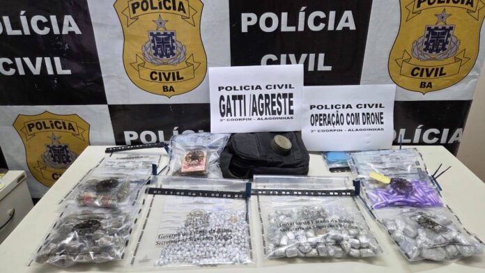 Grupo Tático Da Polícia Civil Prende Suspeito Por Tráfico E Grupo Tático Da Polícia Civil Prende Suspeito Por Tráfico E Apreende Cocaína, Crack E Maconha Em Alagoinhas