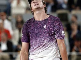 João Fonseca luta, mas dá adeus a Roland Garros após revés para Mensik João Fonseca luta, mas dá adeus a Roland Garros após revés para Mensik