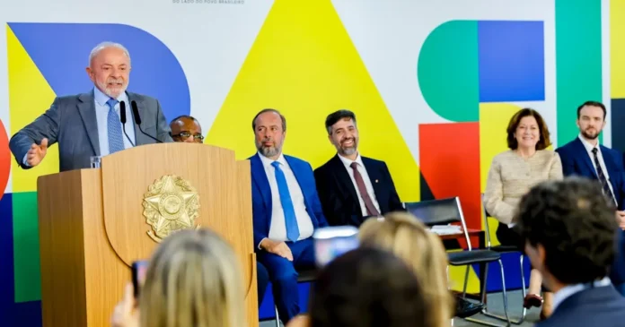 Lula Anuncia Plano Para Avisar Usuários De Celulares Roubados Em Todo O País