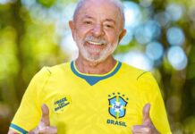 Lula pede para seleção do Brasil “jogar com a alma” na Copa do Mundo Lula pede para seleção do Brasil “jogar com a alma” na Copa do Mundo