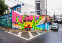 Mural em SP celebra futebol feminino um ano antes da Copa no Brasil Mural em SP celebra futebol feminino um ano antes da Copa no Brasil