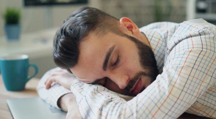 Queda de testosterona em homens jovens alerta para estilo de vida Ícone de sino para notificações