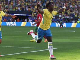 Raphinha, Vini Jr. e Douglas Santos se destacam nos números da estreia Raphinha, Vini Jr. e Douglas Santos se destacam nos números da estreia
