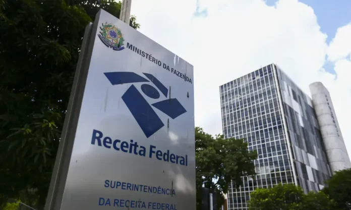 Receita Paga R$ 16 Bilhões No Maior Lote De Restituição Receita Paga R$ 16 Bilhões No Maior Lote De Restituição Do Imposto De Renda Da História