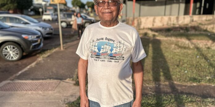Torcedor da seleção há 20 Copas, Seu Simão, 91 anos, aposta no hexa