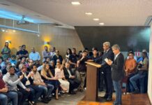 VÍDEO: Jerônimo Rodrigues Critica Flávio Bolsonaro E O Tarifaço: “O Bolsonarismo Vai Ao EUA Lamber As Botas” VÍDEO: Jerônimo Rodrigues Critica Flávio Bolsonaro E O Tarifaço: "O Bolsonarismo Vai Ao EUA Lamber As Botas"