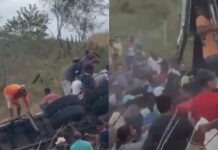 Carga De Caminhão é Saqueada Após Tombamento Na Entrada De Itambé Carga De Caminhão é Saqueada Após Tombamento Na Entrada De Itambé