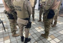 Confronto Entre Facções Provoca Pânico E Tiro Atinge Apartamento Em Lauro De Freitas Confronto Entre Facções Provoca Pânico E Tiro Atinge Apartamento Em Lauro De Freitas