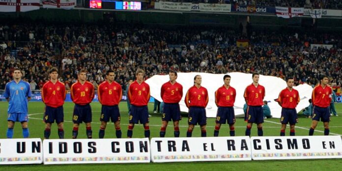 Duelo entre Argentina e Inglaterra é prova de fogo contra Duelo entre Argentina e Inglaterra é prova de fogo contra o racismo