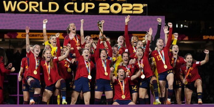 Finalista da Copa masculina, Espanha pode "unificar" títulos mundiais Finalista da Copa masculina, Espanha pode "unificar" títulos mundiais