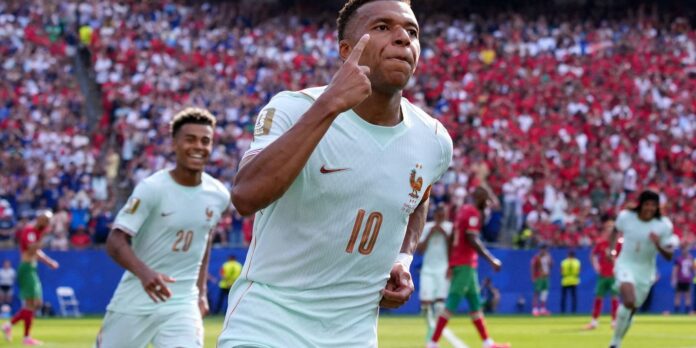 França é a primeira semifinalista da Copa após 2 a França é a primeira semifinalista da Copa após 2 a 0 sobre Marrocos