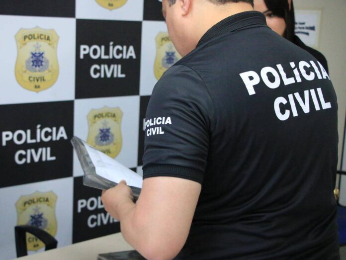 Operação Da Polícia Civil Apreende Mais De R$1 Mi Em Operação Da Polícia Civil Apreende Mais De R$1 Mi Em Espécie Com Família Suspeita De Extorsão