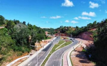 Via Construída Pelo Governo Da Bahia Em Cajazeiras Apresenta Problemas E é Interditada Via Construída Pelo Governo Da Bahia Em Cajazeiras Apresenta Problemas E é Interditada
