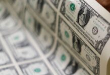 Guerra, tarifas e menos imposto a ricos geram dívida recorde nos EUA