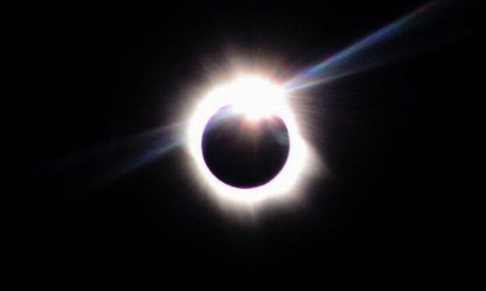 Eclipse Solar Total Acontece Nesta Quarta; Saiba Onde O Fenômeno Eclipse Solar Total Acontece Nesta Quarta; Saiba Onde O Fenômeno Poderá Ser Visto