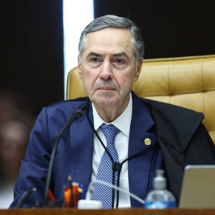 Ex-presidente Do STF é Internado Após Intoxicação Alimentar Na França Ex-presidente Do STF é Internado Após Intoxicação Alimentar Na França