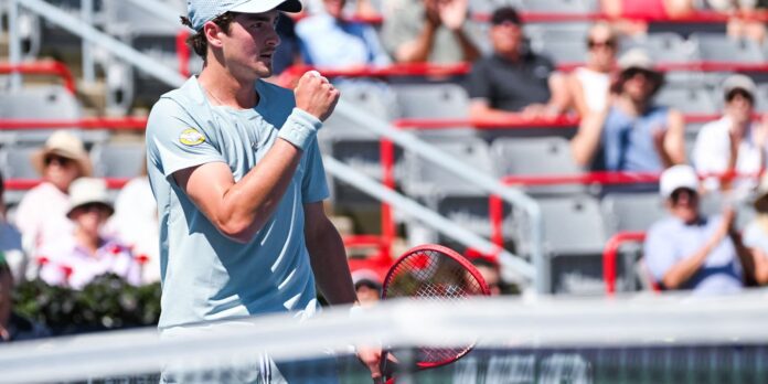 João Fonseca supera Tsitsipas na estreia do Masters 1000 de João Fonseca supera Tsitsipas na estreia do Masters 1000 de Montreal
