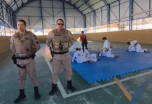 PM Promove Aulas De Jiu-jitsu Para Crianças Em Feira De Santana PM Promove Aulas De Jiu-jitsu Para Crianças Em Feira De Santana