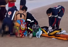Pai Salva Filho De Afogamento, Mas é Levado Pela Correnteza E Morre No Sul Da Bahia Pai Salva Filho De Afogamento, Mas é Levado Pela Correnteza E Morre No Sul Da Bahia