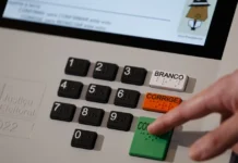 Vai Viajar Nas Eleições? Prazo Para Solicitar Voto Em Trânsito Termina Em 20 De Agosto Vai Viajar Nas Eleições? Prazo Para Solicitar Voto Em Trânsito Termina Em 20 De Agosto