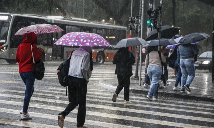 Ventos De Até 60 Km/h Colocam Cidades Do Sul Da Bahia Em Alerta Nesta Sexta-feira