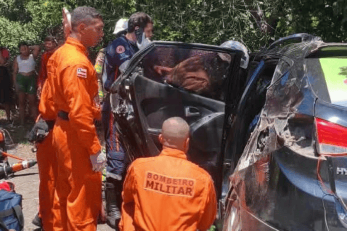 Acidente Deixa Quatro Feridos Na Estrada Da Cetrel, Em Camaçari