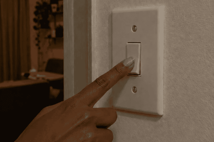 Energia Será Suspensa Em 13 Bairros De Salvador Nesta Terça; Energia Será Suspensa Em 13 Bairros De Salvador Nesta Terça; Veja Endereços E Horários