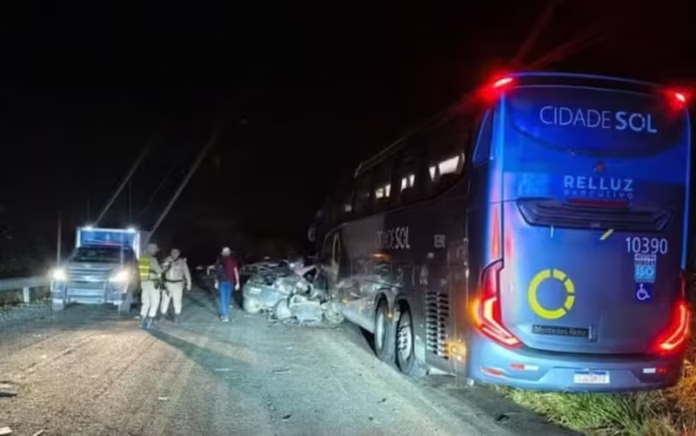 Número De Mortos Sobe Para Quatro Após Grave Acidente Na Número De Mortos Sobe Para Quatro Após Grave Acidente Na BA-131