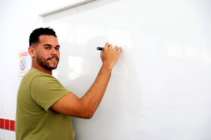 Professores De Salvador Recebem Precatórios Em Setembro; Saiba Mais Professores De Salvador Recebem Precatórios Em Setembro; Saiba Mais