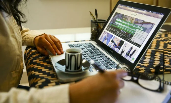 Salvador Tem 108 Mil Trabalhadores Em Home Office E Supera Média Nacional, Aponta IBGE