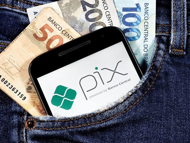 pix-movimenta-r-692-bilhoes-na.jpg