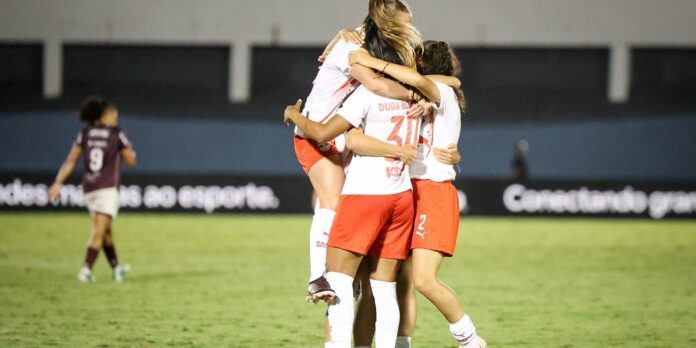 Copa do Brasil: Bragantino abre vantagem sobre Ferroviária nas quartas Copa do Brasil: Bragantino abre vantagem sobre Ferroviária nas quartas