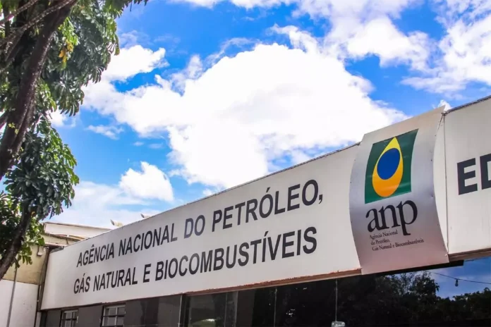 Leilão Da ANP Arrecada R$ 530 Milhões Com Sete áreas Leilão Da ANP Arrecada R$ 530 Milhões Com Sete áreas Do Pré-sal