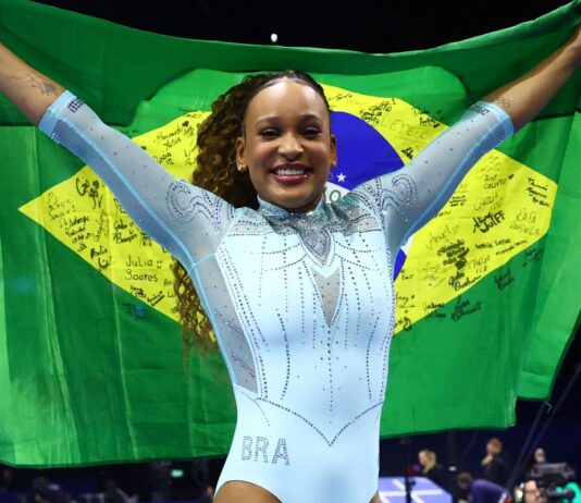 Rebeca Andrade conquista o tri no Mundial de Ginástica na Holanda Rebeca Andrade conquista o tri no Mundial de Ginástica na Holanda