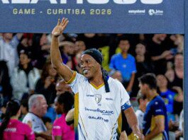 Ronaldinho Gaúcho anuncia volta aos gramados pelo italiano Ravenna Ronaldinho Gaúcho anuncia volta aos gramados pelo italiano Ravenna
