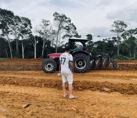 Jé Assunção acompanha obras do bairro Antônio Anacleto, em Itamarati