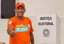 Marão acompanha votação em Ilhéus, visita seções eleitorais e destaca a força da participação popular
